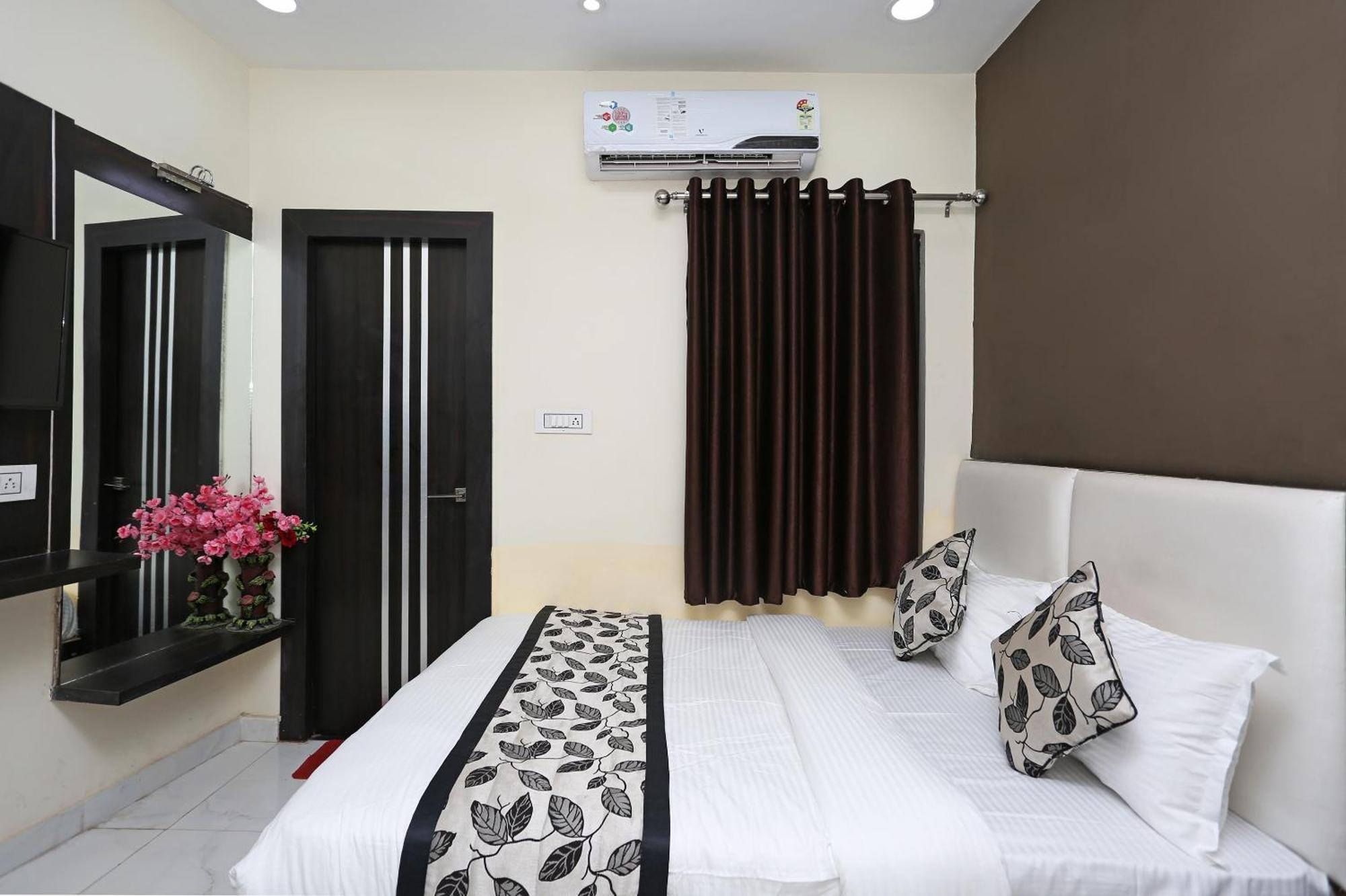 Hotel O Laxmi Privilege Inn Гвалиор Экстерьер фото